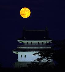 太良城と月の写真